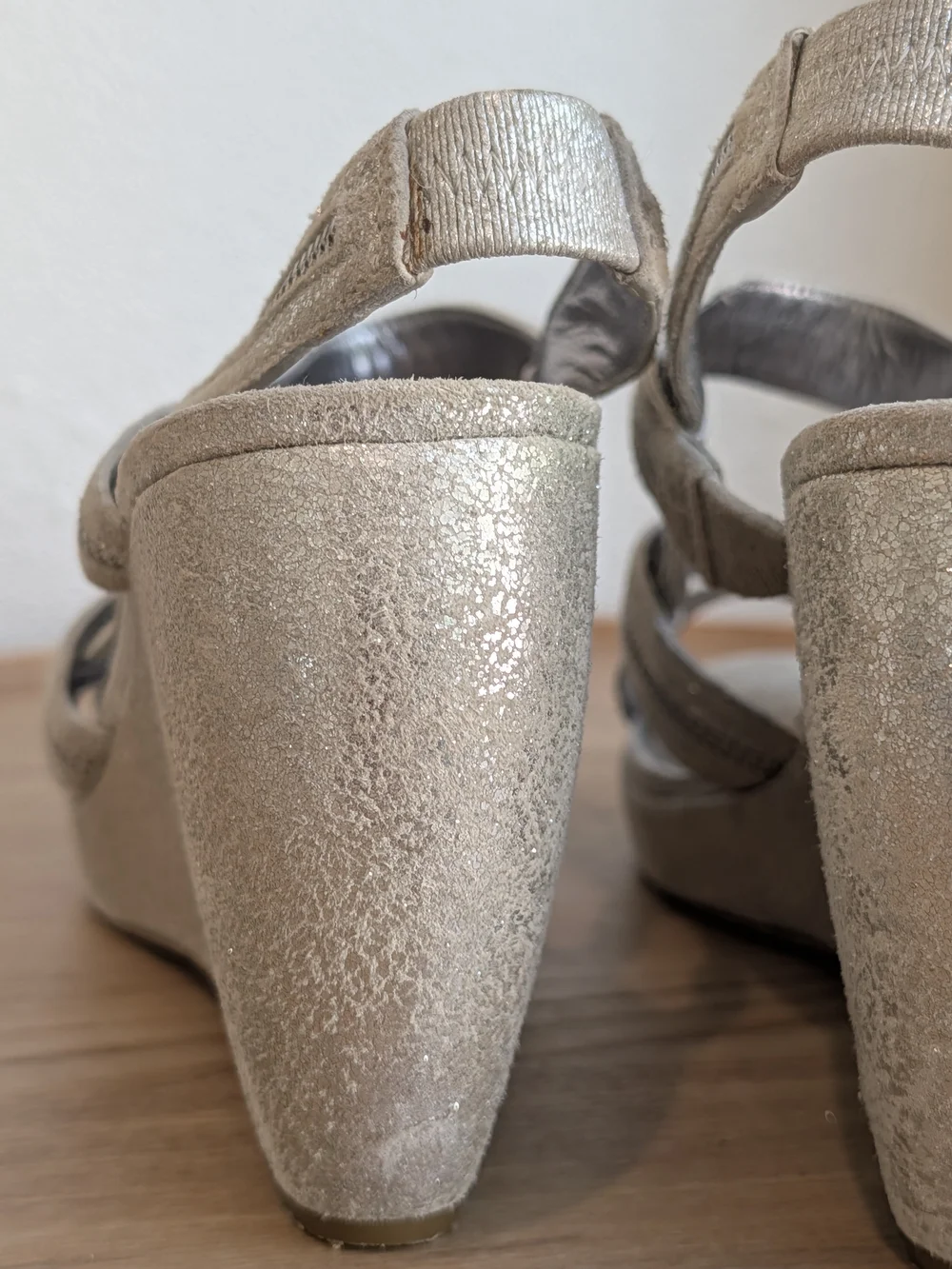 Botkier shimmery champagne